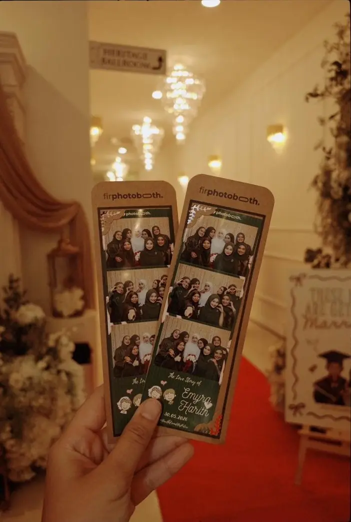 Printed photostrips from an event